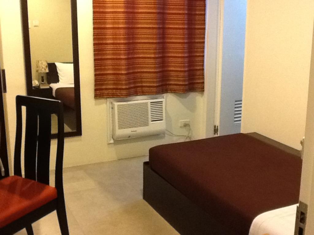 One Hive Hotel And Suites Surigao Eksteriør bilde